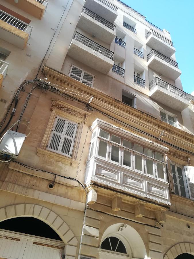 Diana House Apartment สลีมา ภายนอก รูปภาพ